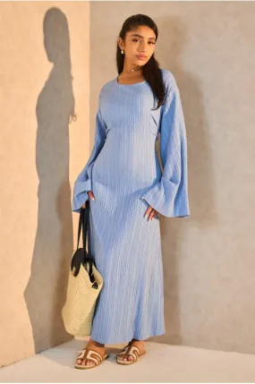 Robe texturée bleue a noué au dos